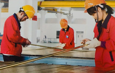 公司通過(guò)中國(guó)船級(jí)社CCS工廠(chǎng)認(rèn)可，產(chǎn)品獲得“江蘇省名牌產(chǎn)品”